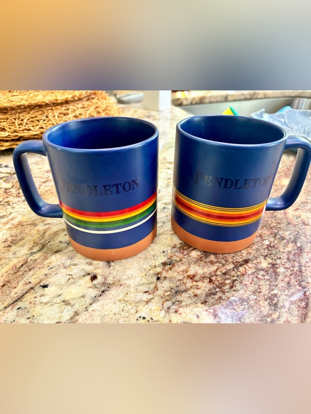 Pendleton Crater Lake National Parks Collectible Stoneware Mug 18oz Set of 2 - Picture 4 of 5